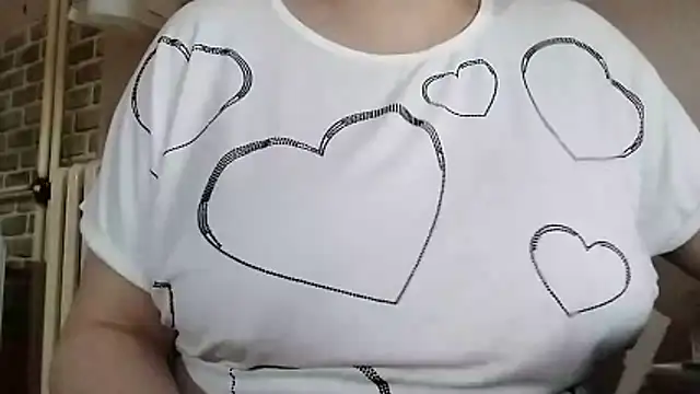 AalinnaK online show from 11/21/25, 12:37