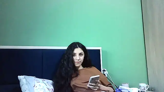 Snapshot of Ahotkittyxxx chatting on 12/19/24, 08:23 Ahotkittyxxx online show from 12/19/24, 08:23