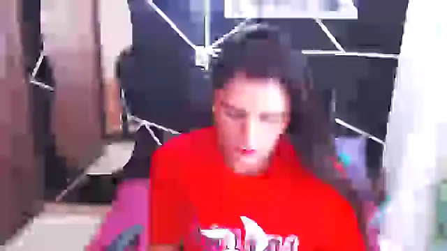 Snapshot of LUCY_LI chatting on 01/18/25, 06:21 LUCY LI online show from 01/18/25, 06:21