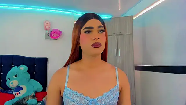 Hellen moons   online show from 10/10/25, 07:13