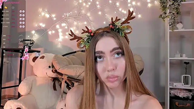 Lili Roze  online show from 12/27/24, 12:39