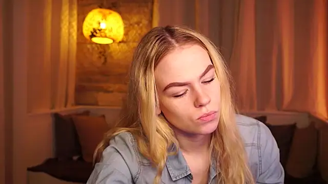 sn0w barbie online show from 11/19/25, 09:31