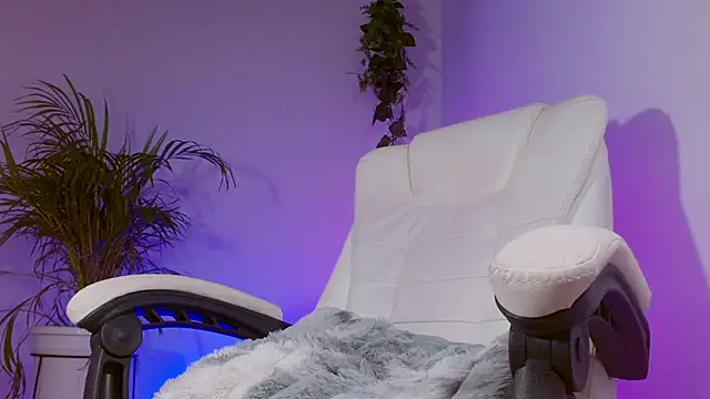 keily scot online show from 12/28/24, 11:26