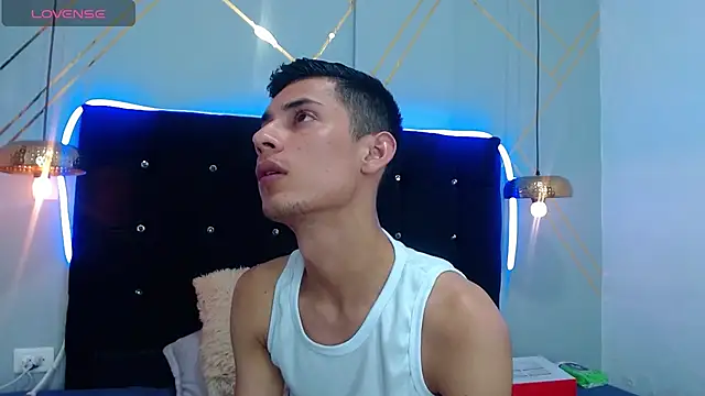 Oliver king sex online show from 01/20/25, 11:10