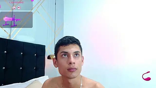 Oliver king sex online show from 02/04/25, 01:02