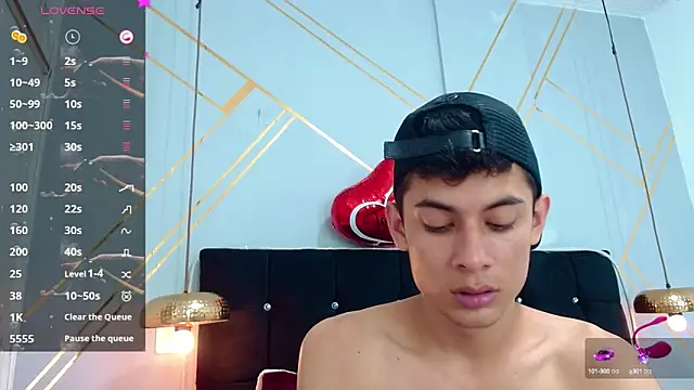 Oliver king sex online show from 03/04/25, 11:32