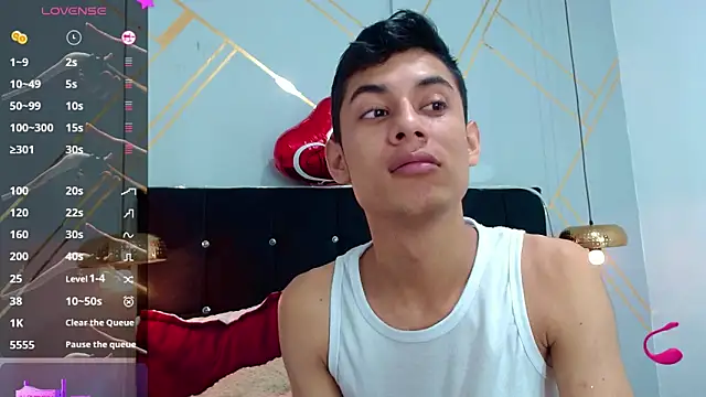 Oliver king sex online show from 03/05/25, 05:29