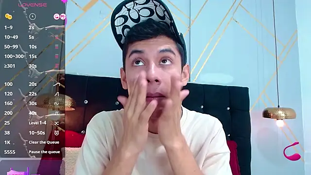 Oliver king sex online show from 03/11/25, 05:46