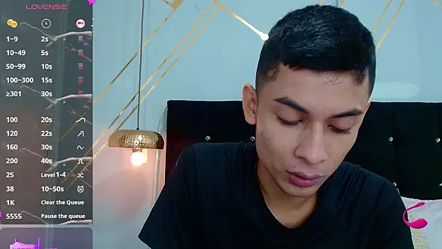 Oliver king sex online show from 03/18/25, 05:42