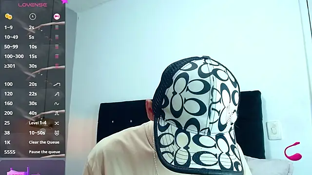 Oliver king sex online show from 03/21/25, 05:56