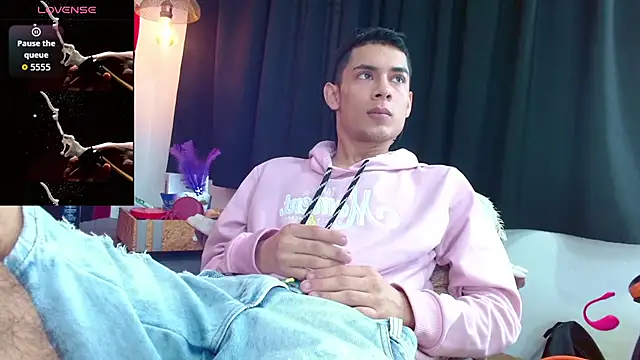 Oliver king sex online show from 09/23/25, 04:43