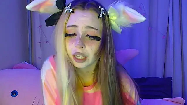 suemeow online show from 11/09/25, 04:27