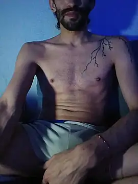 johngil0995 online show from 11/03/25, 02:51