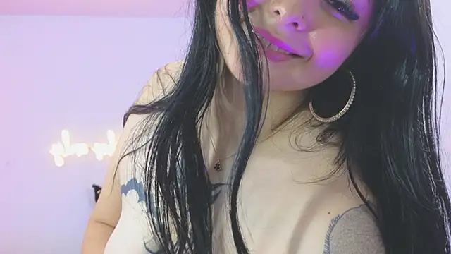 Snapshot of hina_tay chatting on 02/03/25, 10:36 hina tay online show from 02/03/25, 10:36