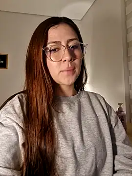 Snapshot of Rachel_t_ chatting on 11/19/25, 04:45 Rachel t online show from 11/19/25, 04:45