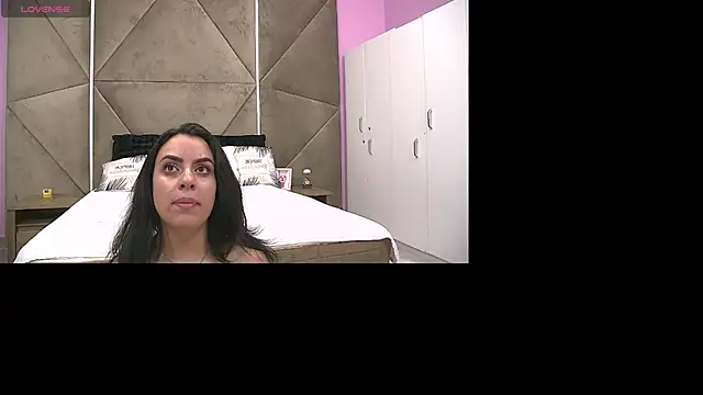 ElyzaIbarra online show from 09/24/25, 05:33