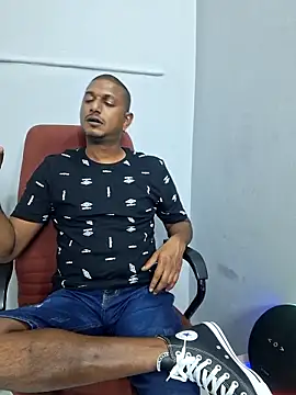 dmancams1874 online show from 11/12/25, 03:12