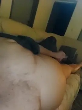 Snapshot of Macanxxx chatting on 01/04/25, 04:23 Macanxxx online show from 01/04/25, 04:23