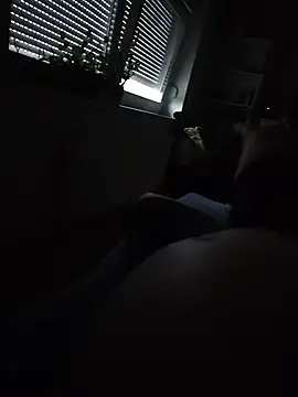 Snapshot of Macanxxx chatting on 09/24/25, 04:10 Macanxxx online show from 09/24/25, 04:10