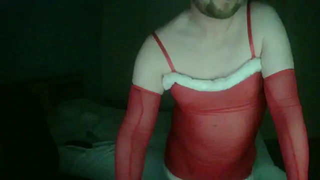 Snapshot of itsallfantasy chatting on 12/25/24, 10:05 itsallfantasy online show from 12/25/24, 10:05