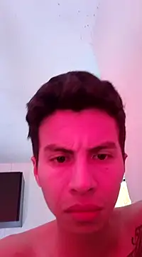 Snapshot of Velk_hot chatting on 12/15/24, 02:37 Velk hot online show from 12/15/24, 02:37
