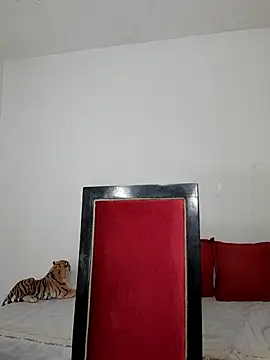 Snapshot of Velk_hot chatting on 02/27/25, 03:04 Velk hot online show from 02/27/25, 03:04