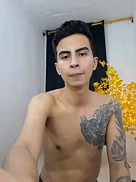 Snapshot of Velk_hot chatting on 03/16/25, 01:07 Velk hot online show from 03/16/25, 01:07