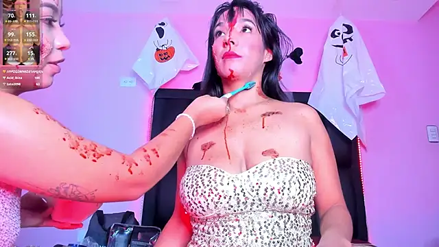 LuciaMoretti  online show from 10/31/25, 01:34