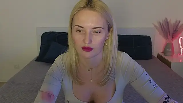 Snapshot of AlisssaRose chatting on 01/07/25, 11:14 AlisssaRose online show from 01/07/25, 11:14