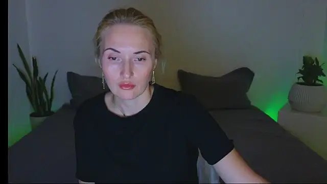 Snapshot of AlisssaRose chatting on 03/20/25, 08:19 AlisssaRose online show from 03/20/25, 08:19