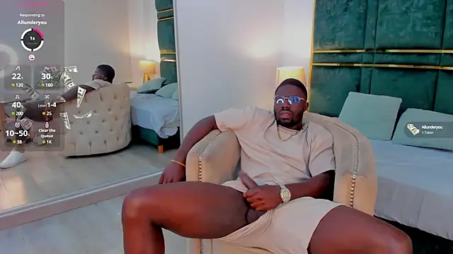 Latrellx7 online show from 02/15/25, 10:44