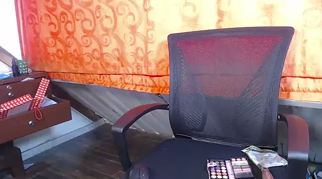 sweetdam12 online show from 12/24/24, 04:40