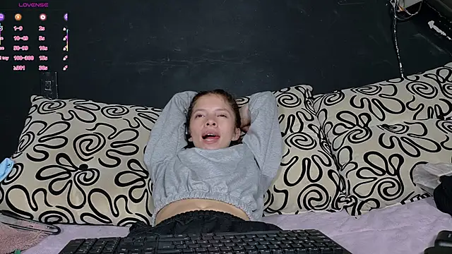 sweetdam12 online show from 11/05/25, 08:53