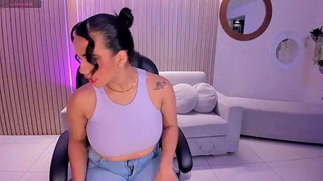 CarlaSmithX online show from 10/16/25, 11:55