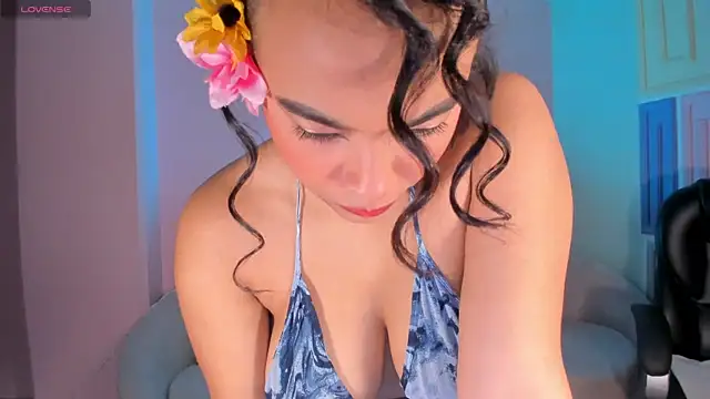 CarlaSmithX online show from 10/24/25, 12:45