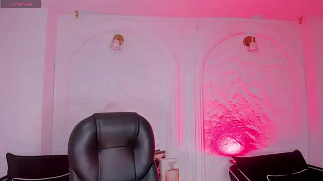 CarlaSmithX online show from 10/30/25, 12:28