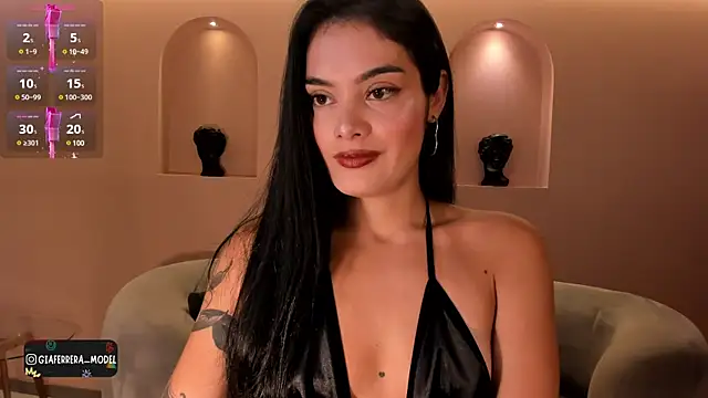 Snapshot of GiaFerrara chatting on 02/16/25, 11:16 GiaFerrara online show from 02/16/25, 11:16