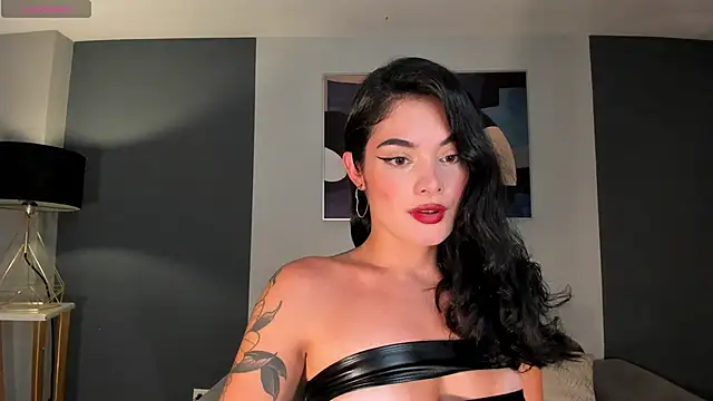 Snapshot of GiaFerrara chatting on 03/16/25, 11:57 GiaFerrara online show from 03/16/25, 11:57