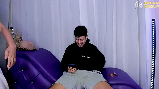 Snapshot of Yourslust_ chatting on 10/14/25, 01:12 Yourslust online show from 10/14/25, 01:12