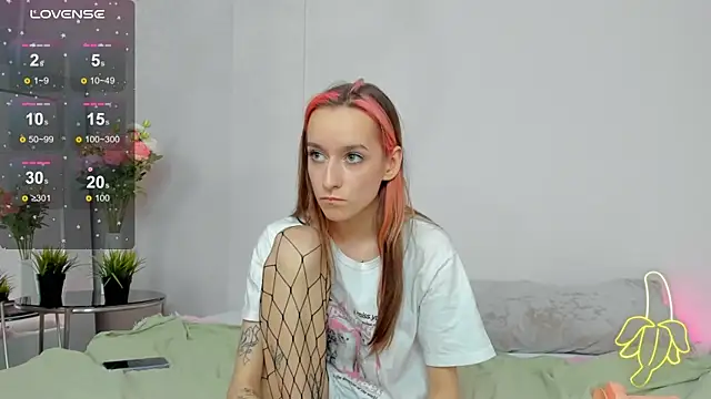 Doris Scott online show from 02/08/25, 02:27