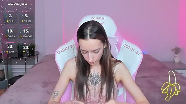 Doris Scott online show from 03/13/25, 02:23