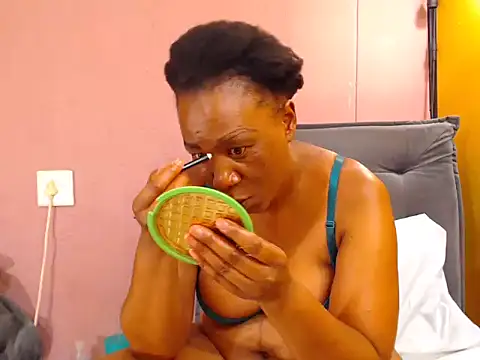 Black-Desire online show from 10/26/25, 12:44