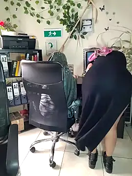 NAJWA-ARAB online show from 02/13/25, 02:20