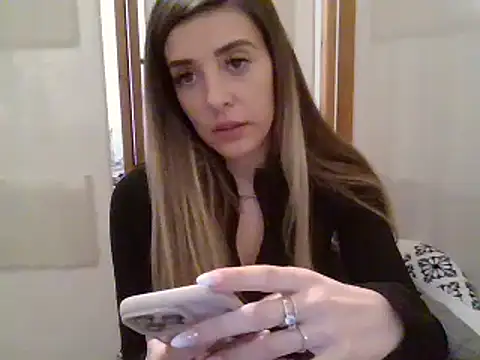 MissBella131 online show from 01/27/25, 06:41