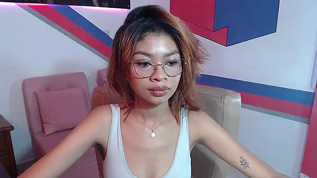 Snapshot of Perla_prg chatting on 12/27/24, 08:18 Perla prg online show from 12/27/24, 08:18