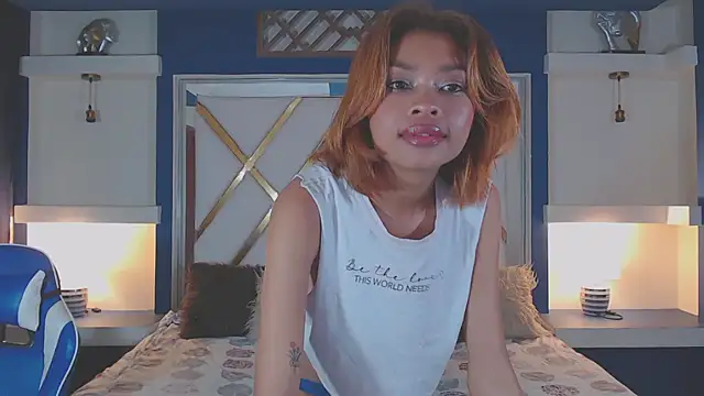 Snapshot of Perla_prg chatting on 02/14/25, 01:23 Perla prg online show from 02/14/25, 01:23