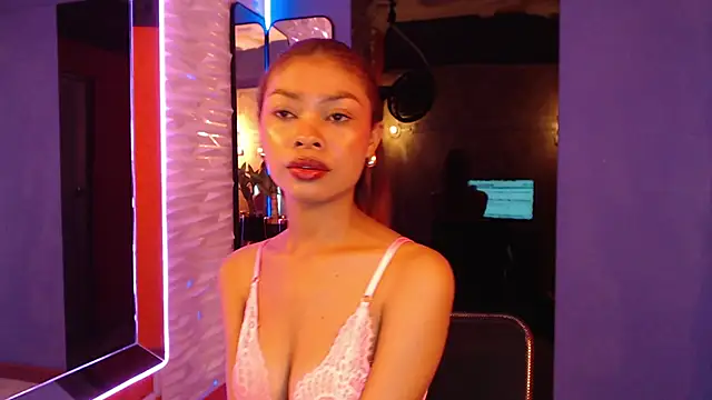 Snapshot of Perla_prg chatting on 02/20/25, 03:19 Perla prg online show from 02/20/25, 03:19