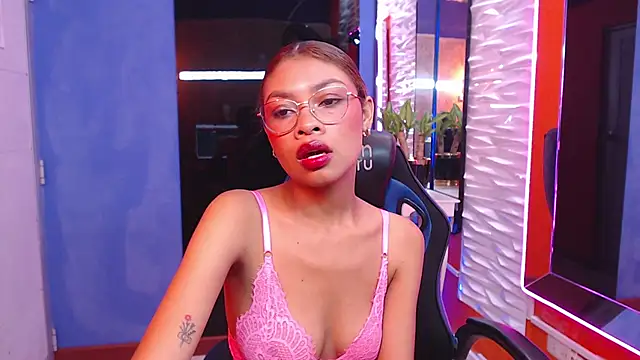 Snapshot of Perla_prg chatting on 02/28/25, 03:15 Perla prg online show from 02/28/25, 03:15
