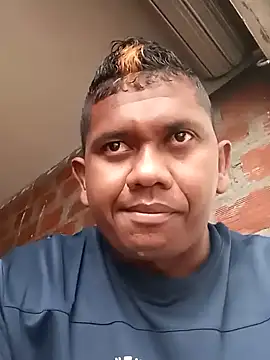 Snapshot of bigghetto1 chatting on 03/04/25, 01:34 bigghetto1 online show from 03/04/25, 01:34