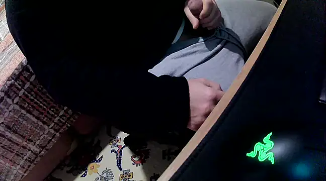 Snapshot of O_Black123 chatting on 03/18/25, 08:48 O Black123 online show from 03/18/25, 08:48